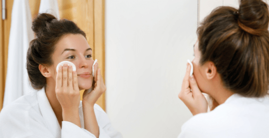 Gesichtsvorbereitung zur fraktionierten Hautverjüngung